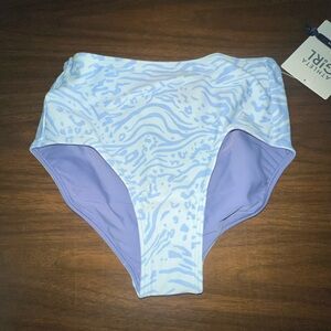 Girls Athleta brand Reversible high rise bikini bottoms